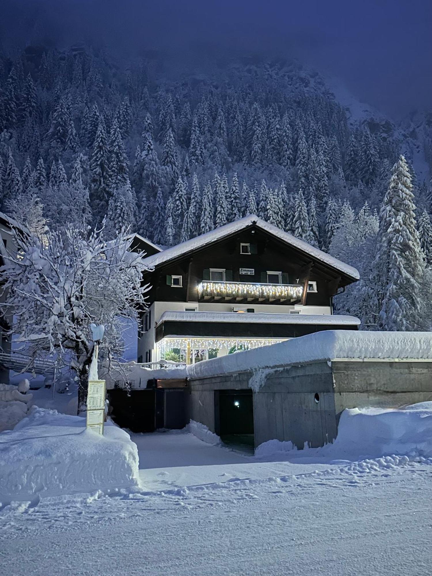 Haus Am Rain Bed & Breakfast Partenen Exterior foto