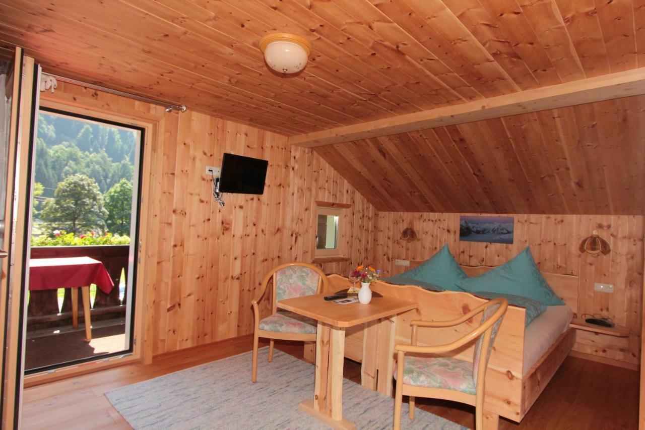 Haus Am Rain Bed & Breakfast Partenen Exterior foto